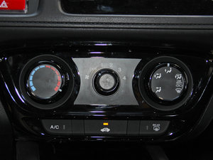 20151.8L CVT򌾫Ӣ п؅^