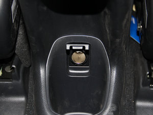 20151.8L CVT򌾫Ӣ п؅^(q)