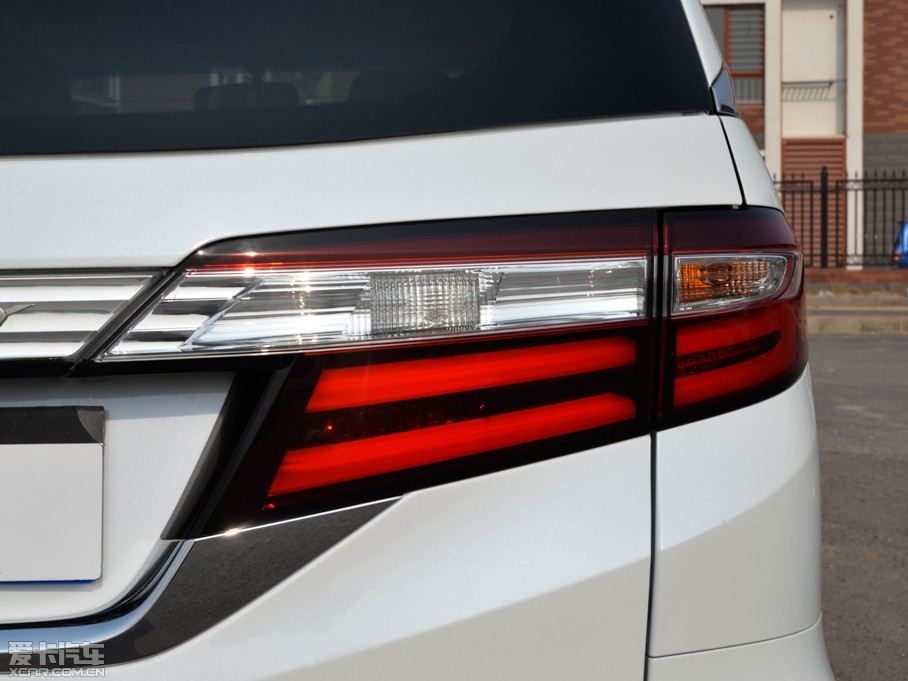 2015?yun)Wِ 2.4L CVT