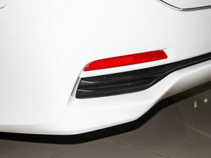 2015款1.8L 自动舒适版 细节外观