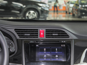 2015款1.8L 自动豪华版 空调出风口