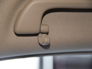 2015款1.8L 手动舒适版 空间座椅
