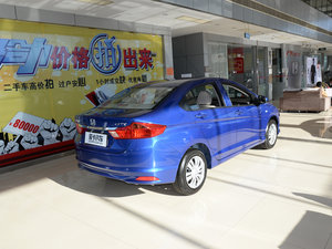 2015款1.5L CVT舒适版 整体外观