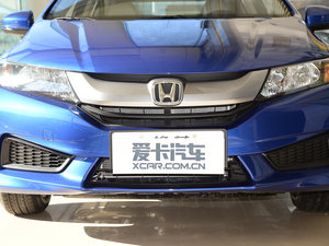 2015款1.5L CVT舒适版 中网
