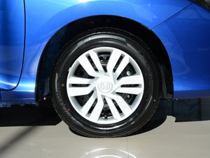 2015款1.5L CVT舒适版 轮圈