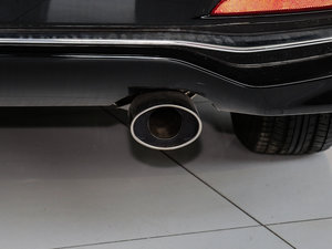 2016款1.8L 手动舒适版 排气管