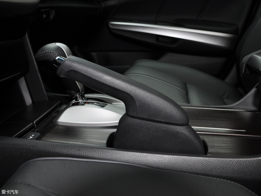 2016���Ԋ�D 2.4L ���A��