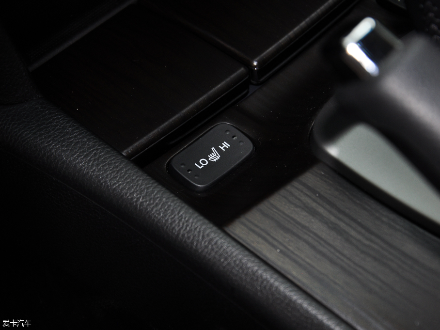 2016���Ԋ(sh��)�D 2.4L ���A��