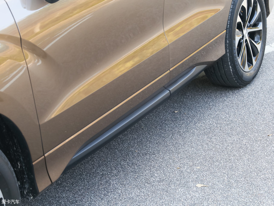 2017ڵ 240TURBO (q)Ӣ