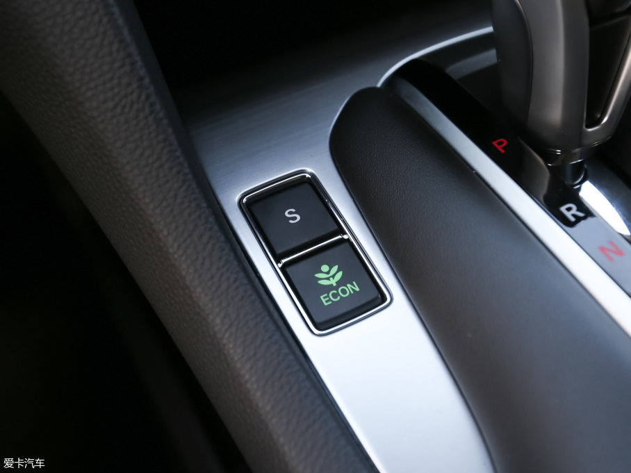 2017ڵ 240TURBO 򌾫Ӣ