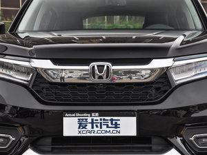 2017款370TURBO 四驱至尊版 中网