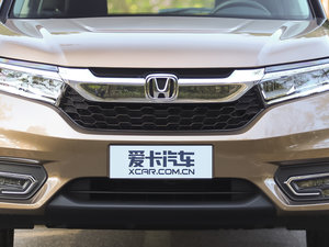 2017款240TURBO 两驱精英版 中网