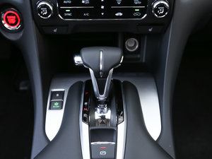 2017240TURBO 򌾫Ӣ п؅^