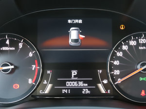 2017款240TURBO 两驱精英版 中控区