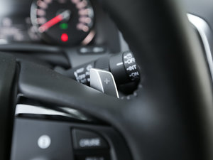2017款240TURBO 两驱精英版 中控区