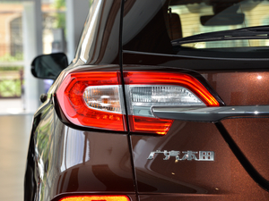 2017370TURBO (q)A (x)(ji)^