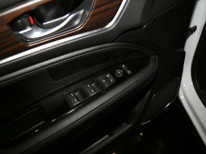 2017240TURBO A {܇ƅ^	