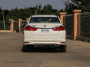2017款1.5L CVT旗舰版 正后	