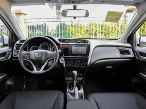 2017款1.5L CVT旗舰版 内饰全景