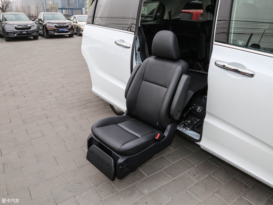 2017款奥德赛2.4l cvt 至尊福祉版