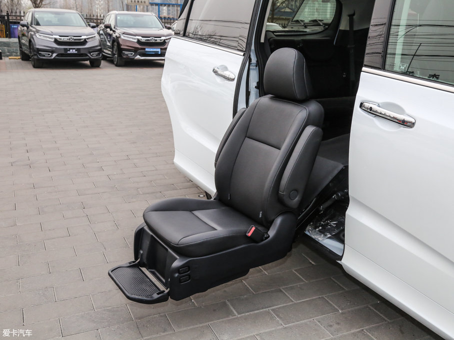 2017款奥德赛2.4l cvt 至尊福祉版
