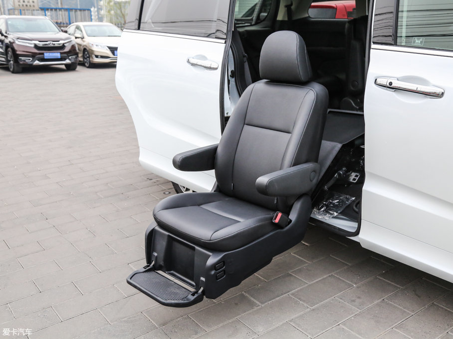 2017款奥德赛2.4l cvt 至尊福祉版