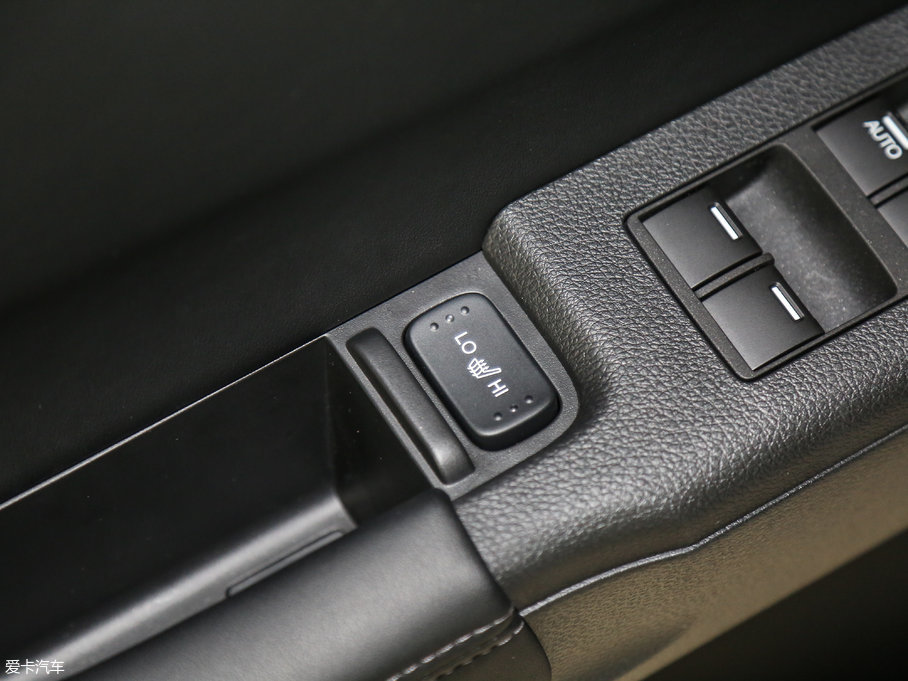 2017?yun)Wِ 2.4L CVT