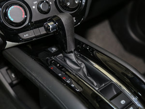 20171.8L CVT򌾫Ӣ QU