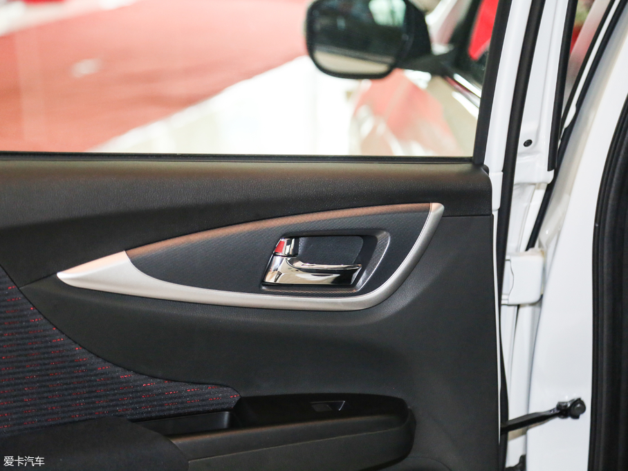 2017������ 1.8L CVT���A���b��