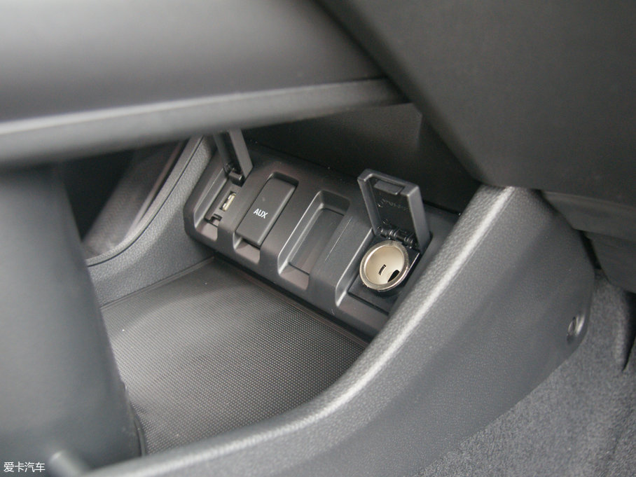 2018���_�� 1.5L CVT���(q��)�Ƽ���Ӣ��