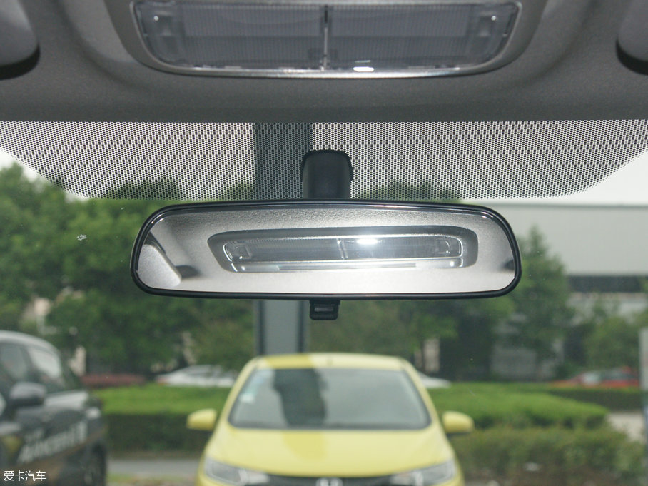 2018���_�� 1.5L CVT���(q��)�Ƽ���Ӣ��