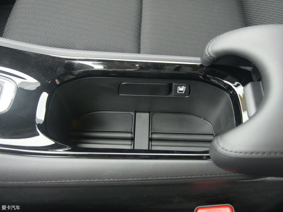 2018���_�� 1.5L CVT���Ƽ���Ӣ��