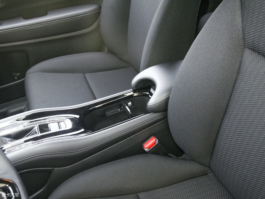 2018���_�� 1.5L CVT���(q��)�Ƽ���Ӣ��