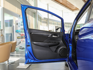 20181.5L CVT+ {λ܇T