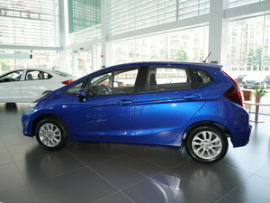 20181.5L CVTm촰 (c)