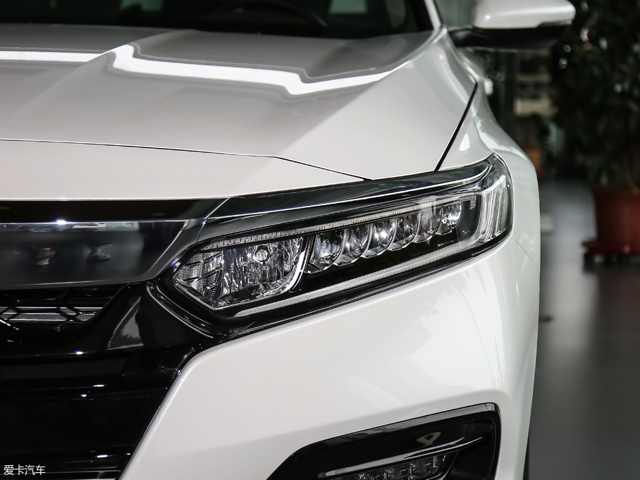 2018w 260TURBO Ӣ (gu)VI