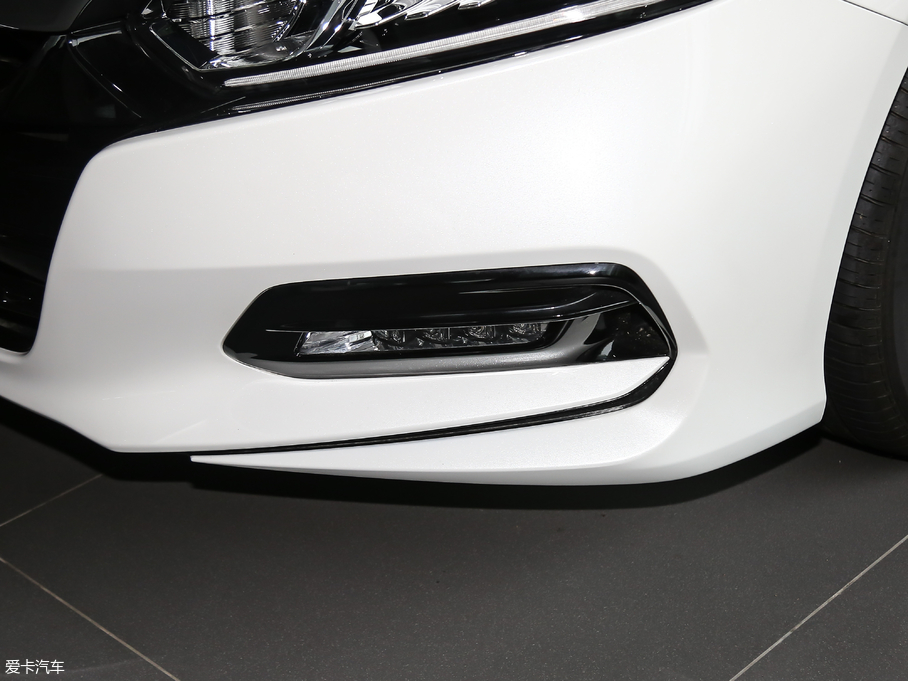 2018w 260TURBO Ӣ (gu)VI