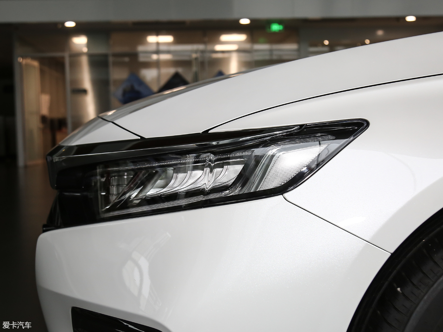 2018w 260TURBO Ӣ VI