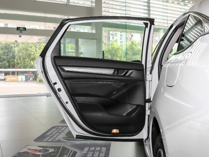 2018260TURBO F V ܇T