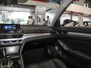 2018260TURBO Ӣ V п؅^