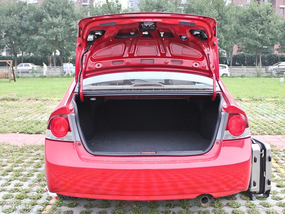 2012��˼� 1.8L �Ԅ�