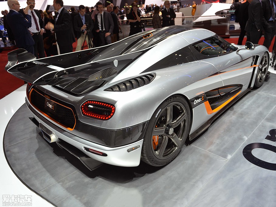 2014��One:1 ������