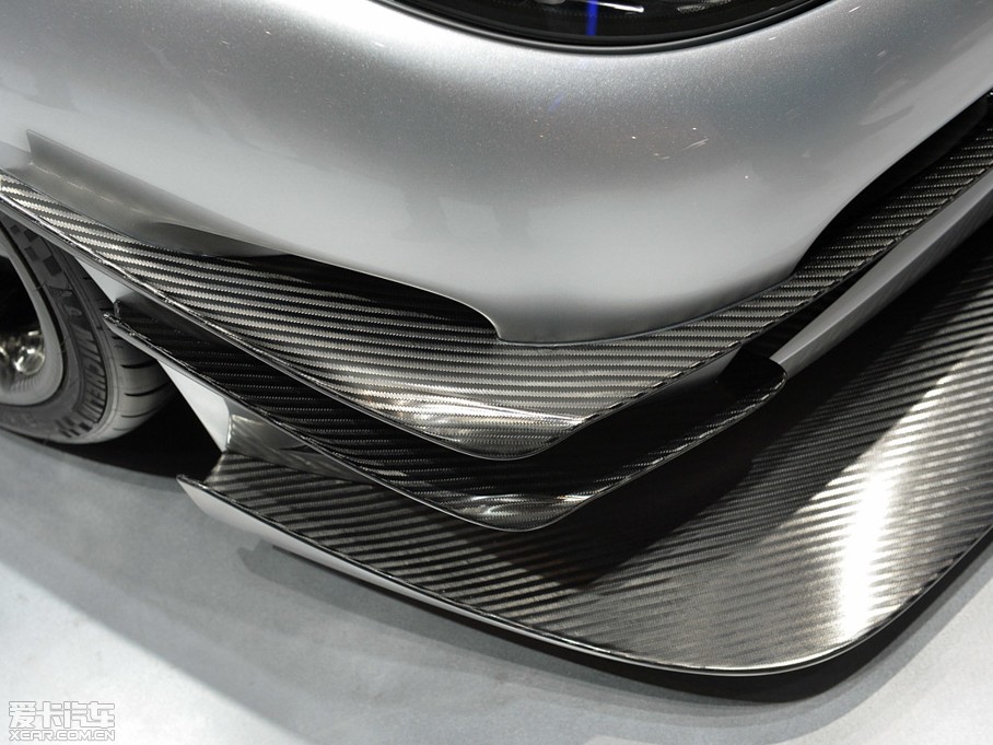 2014��One:1 ������