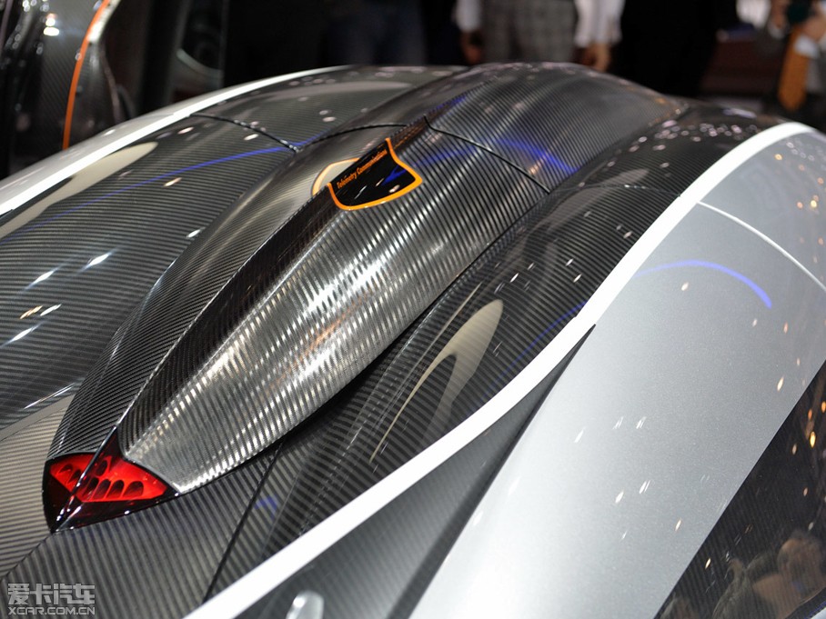 2014��One:1 ������