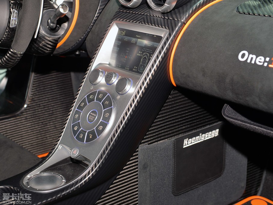 2014��One:1 ������