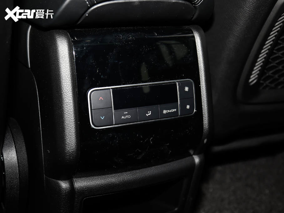 2020���v��X PHEV �\�Ӱ�