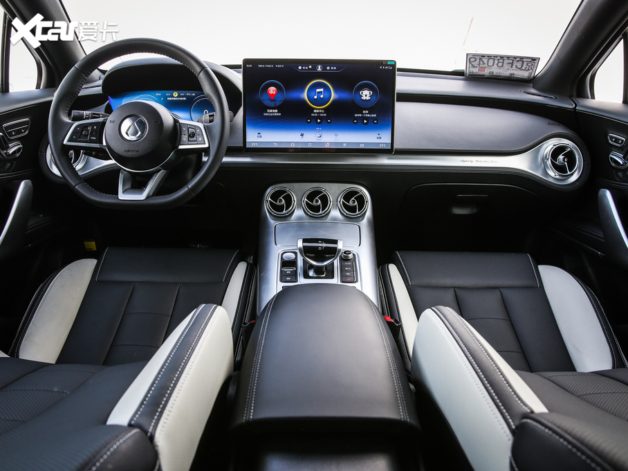 2020���v��X PHEV �\�Ӱ�