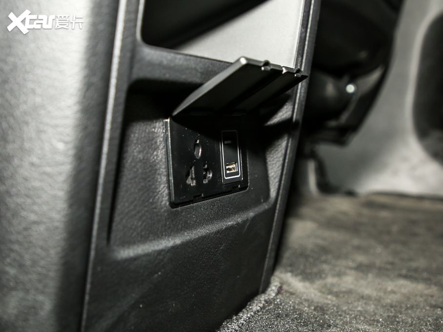 2020���v��X PHEV �\�Ӱ�