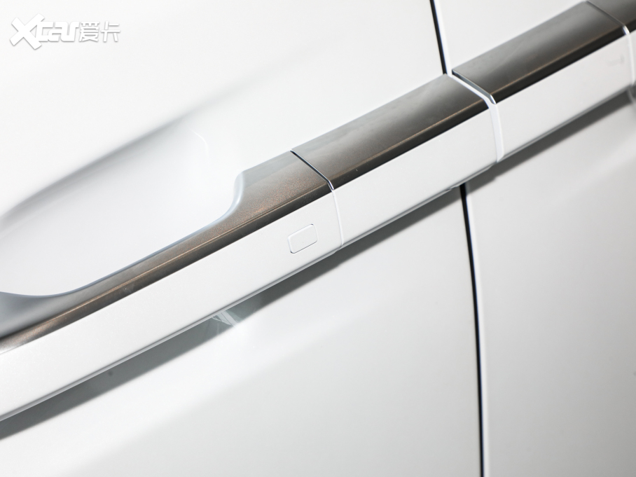 2022v(sh)D9 DM-i 1040 F