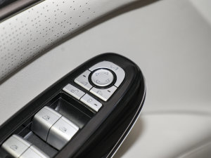 2022DM-i 970 (q)Ş п؅^(q)